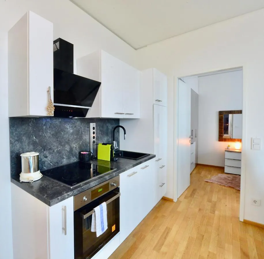 Apartament Skyscraper-Feeling With Parking Nearby Wiedeń 0*,  Austria