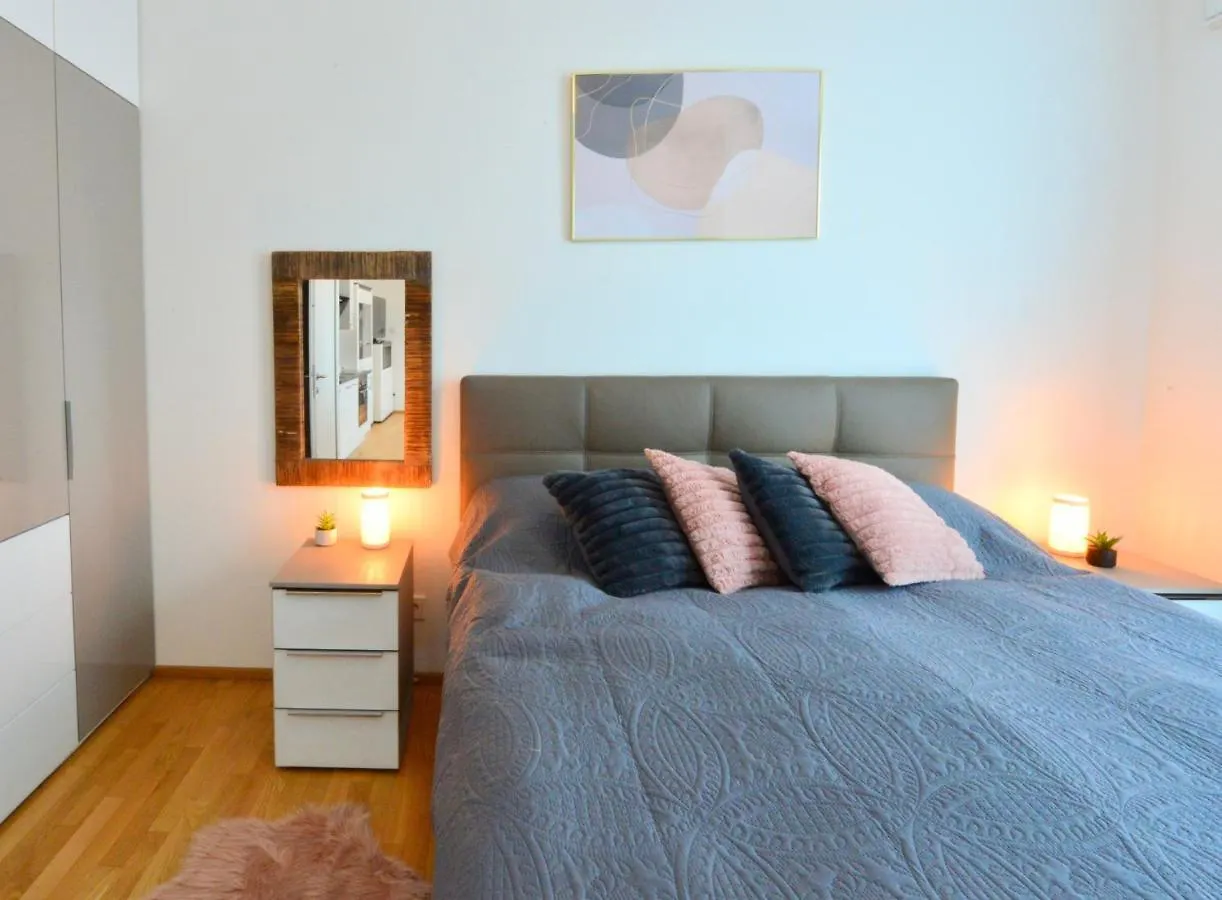 Apartament Skyscraper-Feeling With Parking Nearby Wiedeń